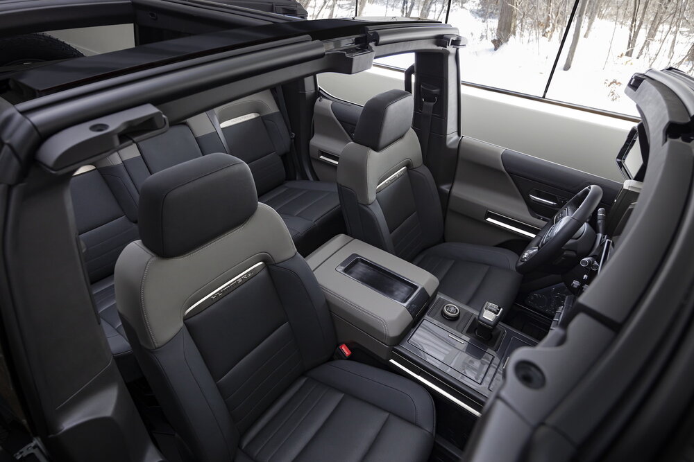 2024-GMC-HUMMER-EV-SUV-036.jpg