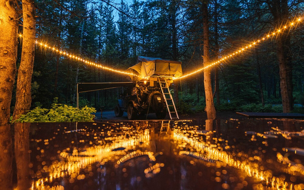 https://www.overlandexpo.com/wp-content/uploads/2021/05/4_frank-lopez-photo-of-trail-hound-camping-light-and-cvt-tent.jpg