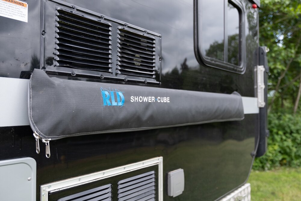   RLD — Shower Cube  