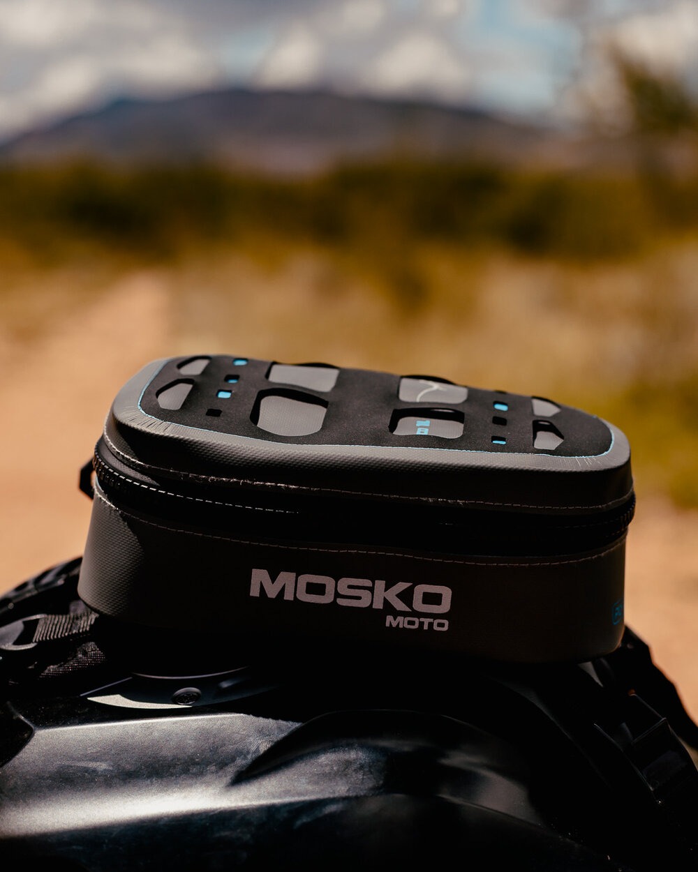 Mosko Moto Reckless 80 Luggage Specs, Details, Price — Overland Expo®