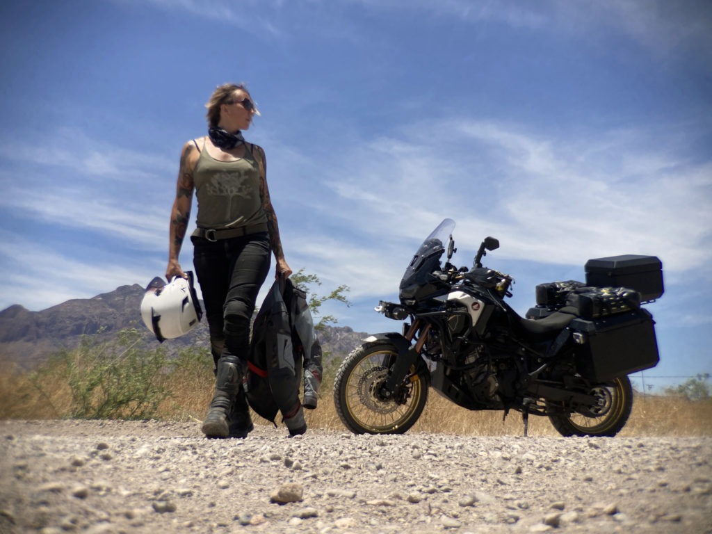 Eva Rupert in the desert with Africa Twin motorcycle