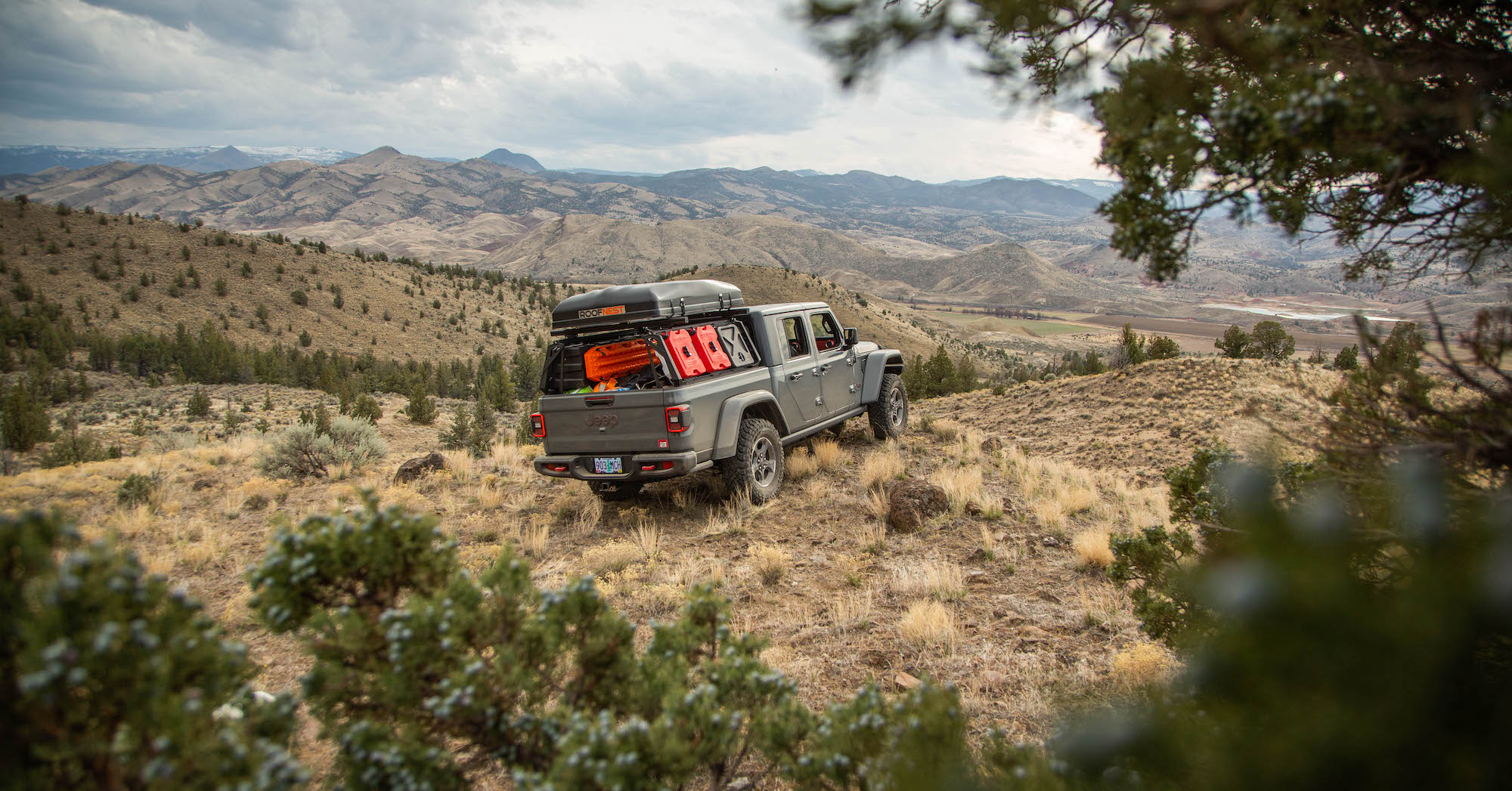 Jeep Gladiator on bluff Central Oregon