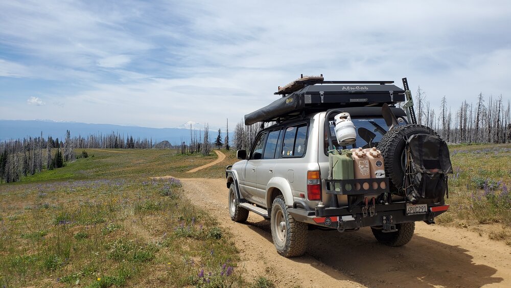 80 Series Land Cruiser on the trail in Washington State.