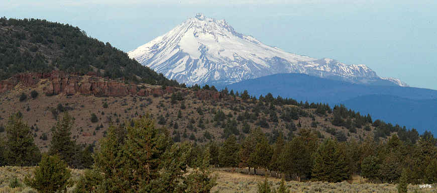 Mount Jefferson from the Crooked River Grasslands.