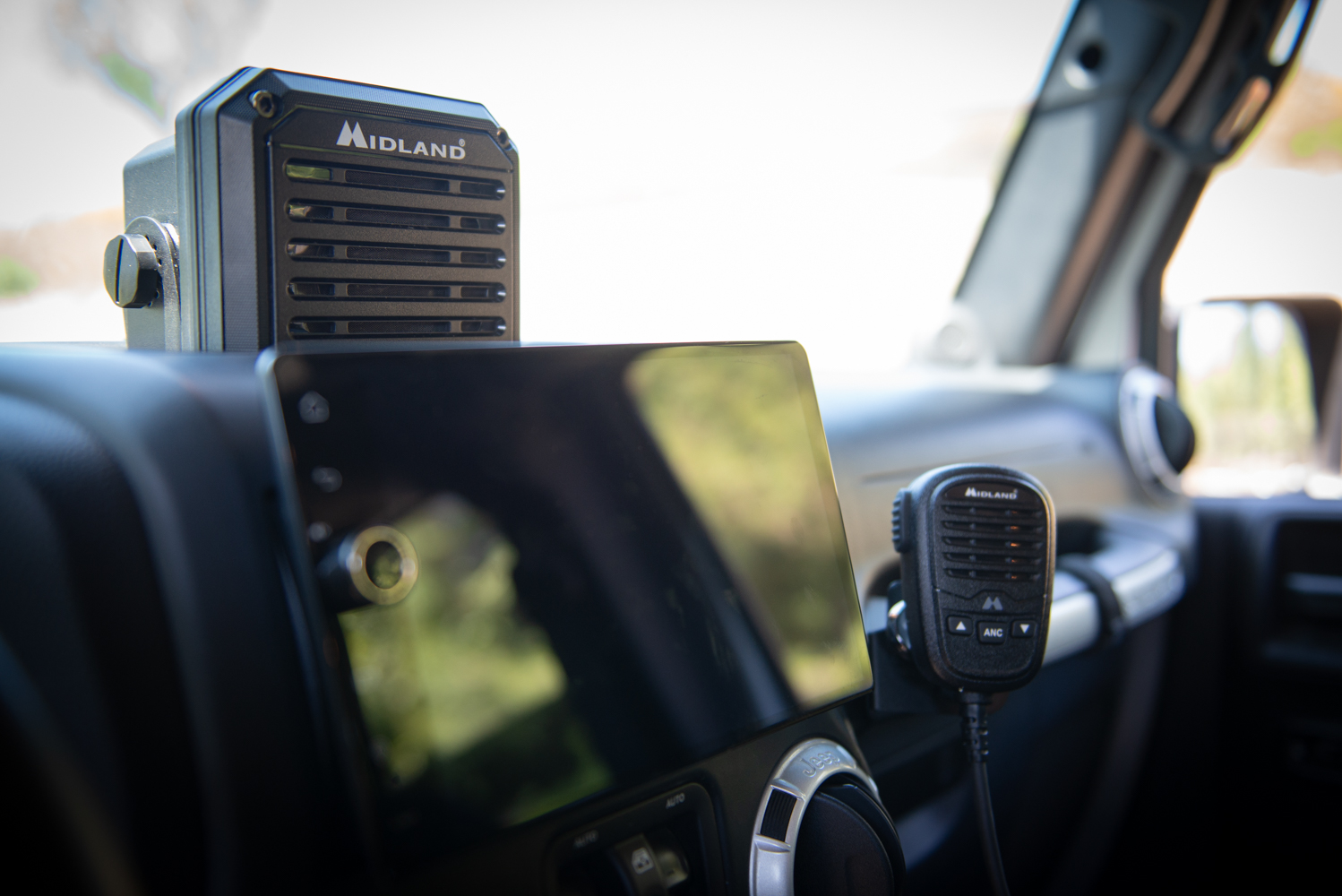 REVIEW Midland Radio SPK100 and SPK200 Speakers