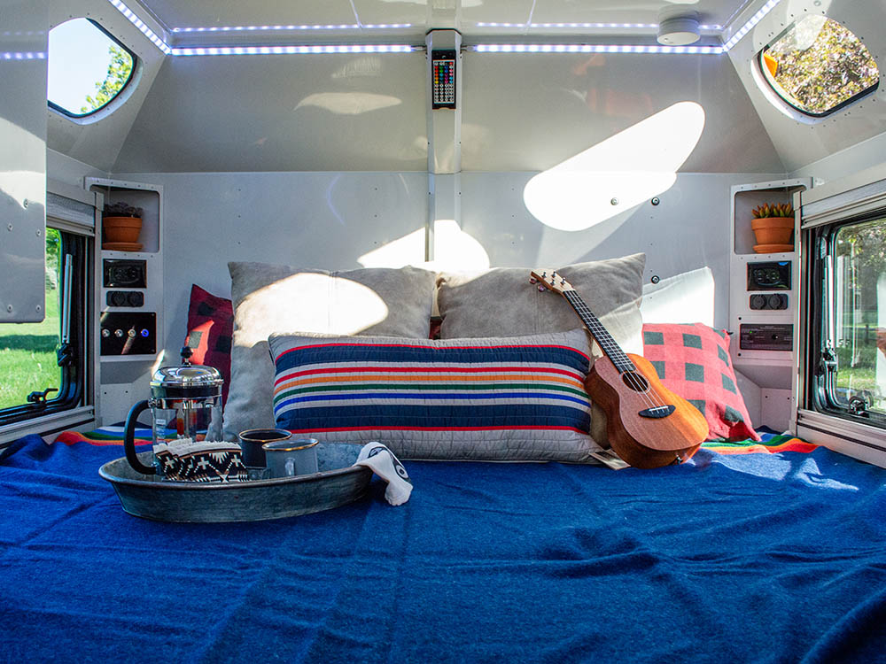 overlanding trailer, camping trailer, off-road trailer, military trailer, high-clearance trailer, bulletproof trailer, heatproof trailer, trailer, pop-up trailer, Mammoth Overland, Tall Boy Trailer, TL trailer, glamping,