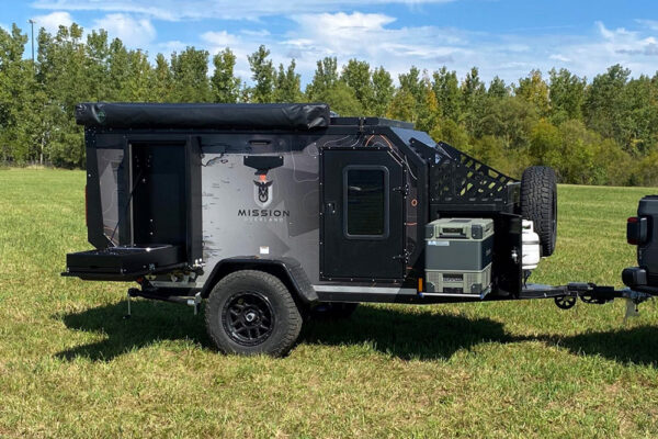 Mission Overland, toy hauler, gear trailer, pop-top tent, pop-up tent, combo trailer, overlanding trailer, Canada,