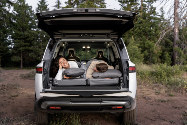 Rivian Hest collab.