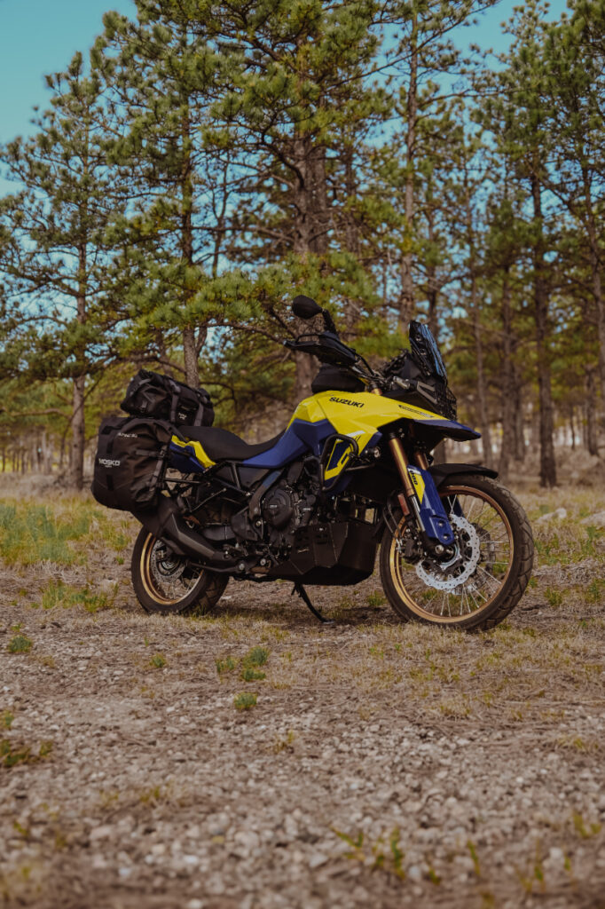 OverlandSuzukiV-Storm800DE20241